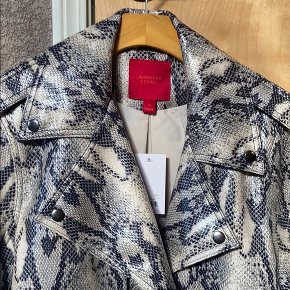 New! Snakeskin look jacket! Fall!